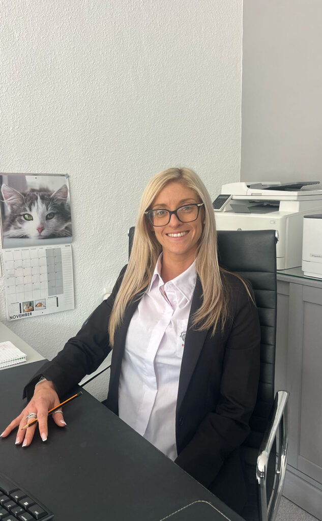 Rebecca Bircumshaw – Director at Bolnuevo Cars, known to everyone as Bekki, focused on delivering quality rental car services in Mazarrón