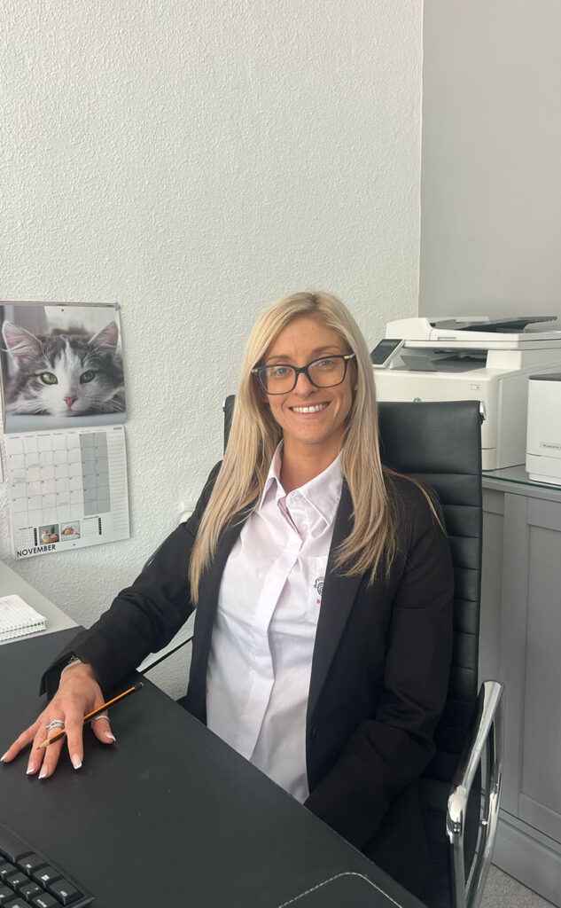Rebecca Bircumshaw – Director at Bolnuevo Cars, known to everyone as Bekki, focused on delivering quality rental car services in Mazarrón